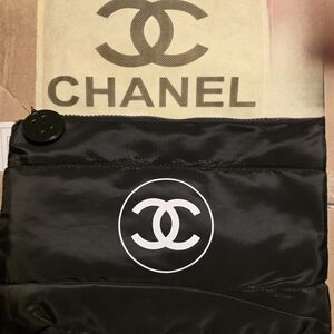 CHANEL Beautè VIP/GWP Black Satin Logo Pouch with White CC Emblem